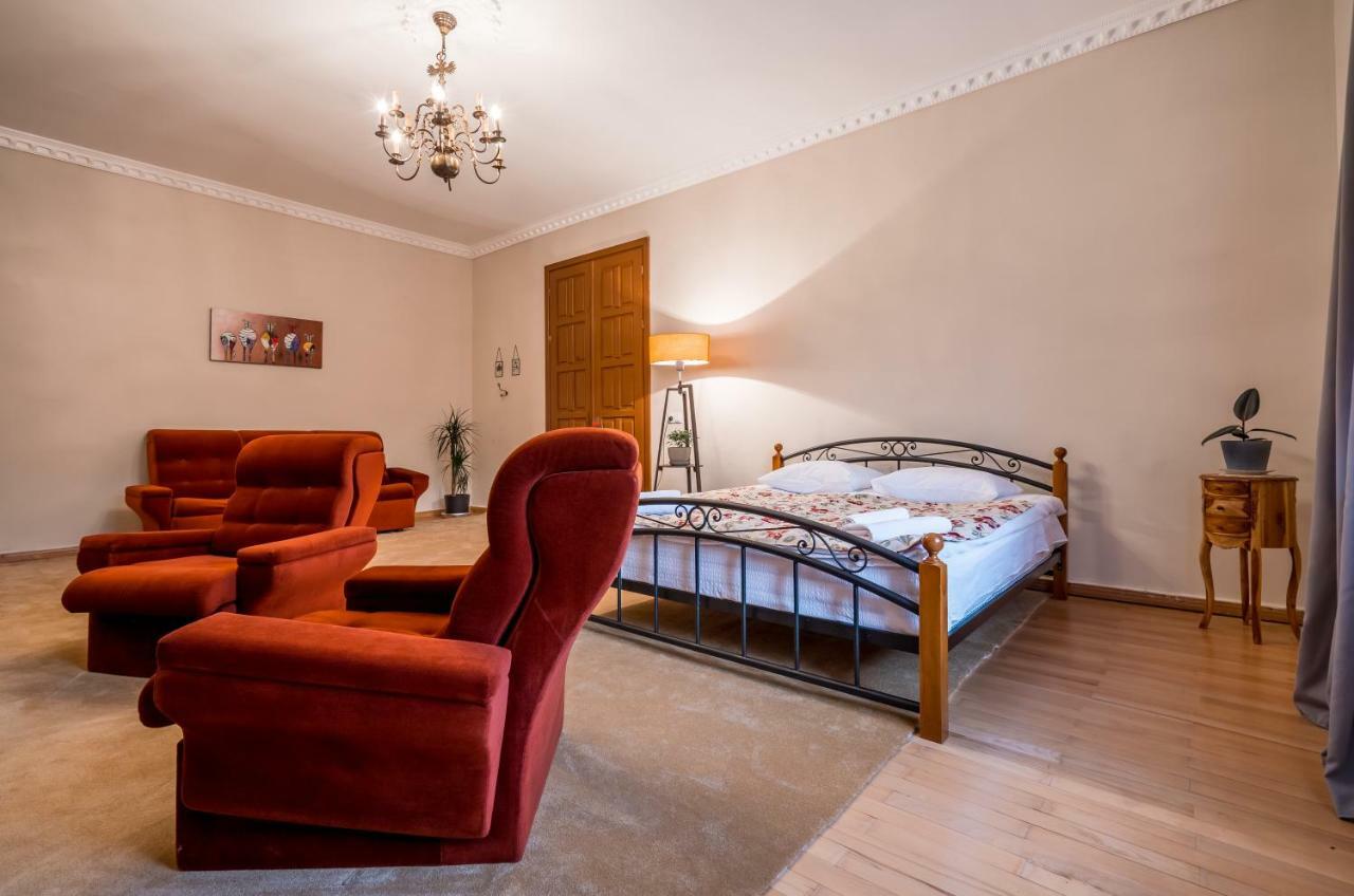 Hotel Rivendell à Bordjomi Extérieur photo